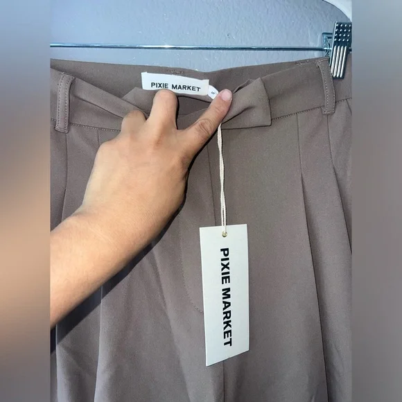 PIXIE MARKET JAIME PANT IN SAND -BESTSELLER S  NWT - Picture 5 of 5